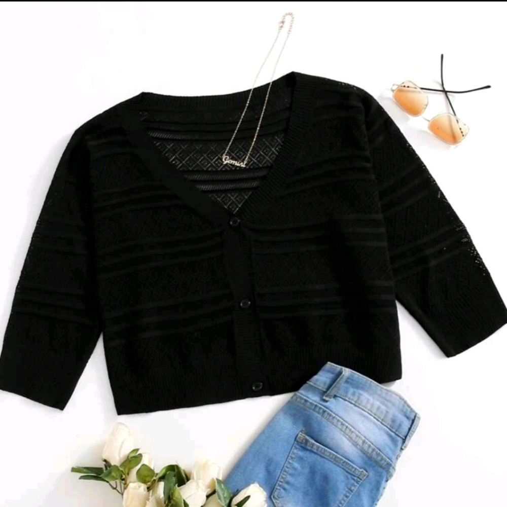 Plus V-neck Button Front Crop Cardigan